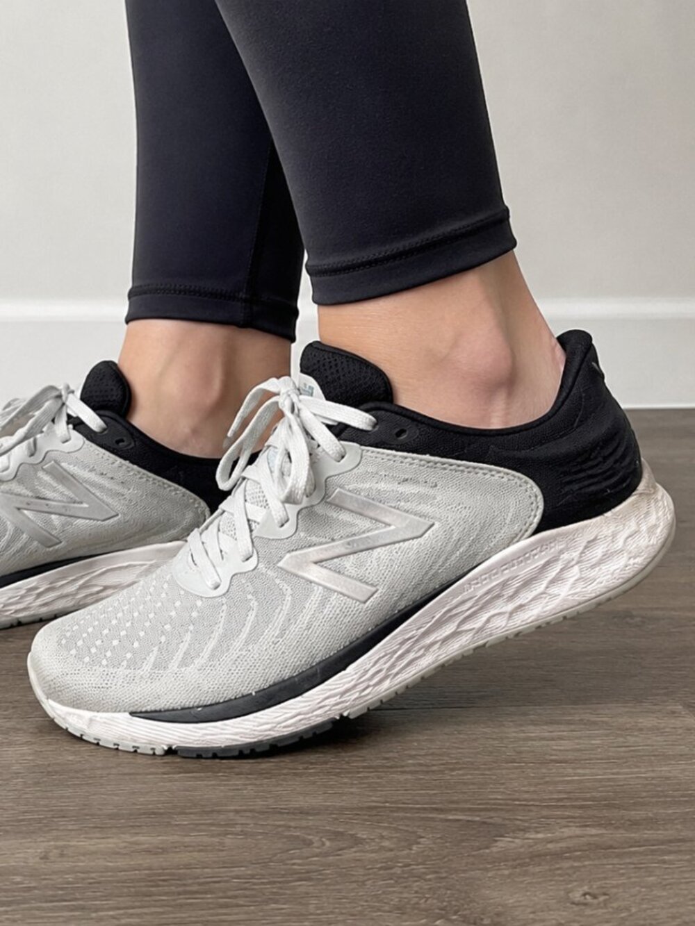 New Balance Fresh Foam 860 Women’s Size 10 Gray Black Stability Running Shoes